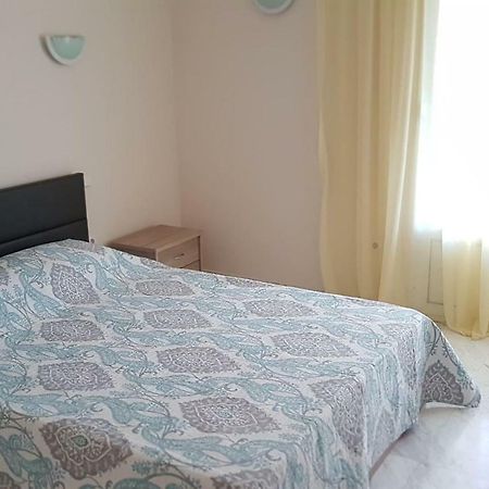 Galini Apartment Λουτράκι Εξωτερικό φωτογραφία